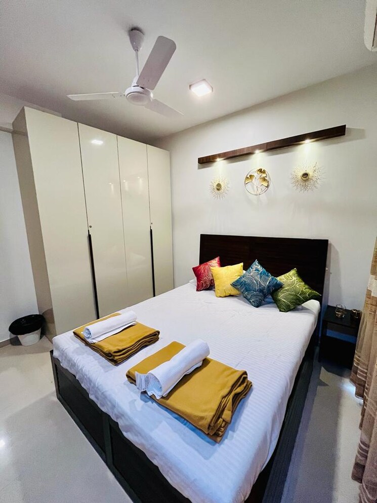 Bedroom, oberoi-realty-splendor-grande 3 Bedroom 1377 Sq.Ft. Apartment In Andheri East Mumbai 6966679
