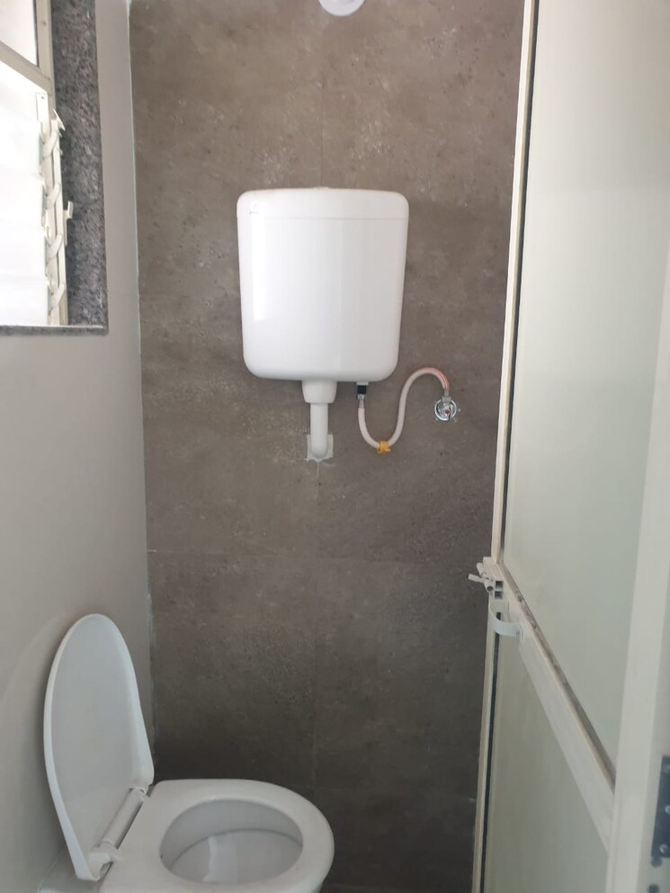 Bathroom, harasiddh-viraaj 1 Bedroom 305 Sq.Ft. Apartment In Malad East Mumbai 6968298