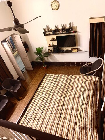 Master Bedroom in 2 BHK Independent House at Behala – for Rent