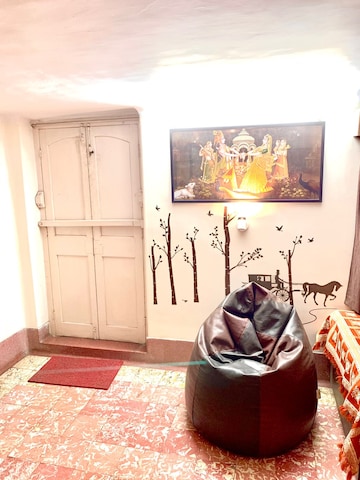 Living Room in 2 BHK Independent House at Behala – for Rent
