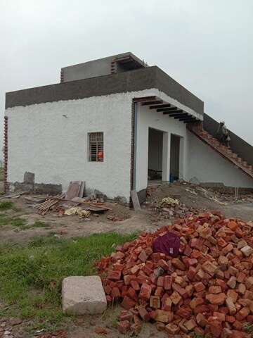  Plot – Exterior View View at Yamuna Expressway - for Sale
