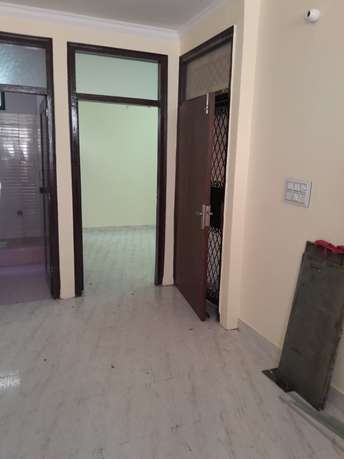 2 BHK Builder Floor For Rent in RWA D Block Laxmi Nagar Delhi 6974577