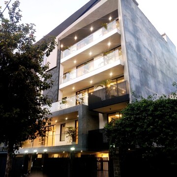 2 BHK Apartment For Resale in Azad Nagar Colaba Mumbai  6975007