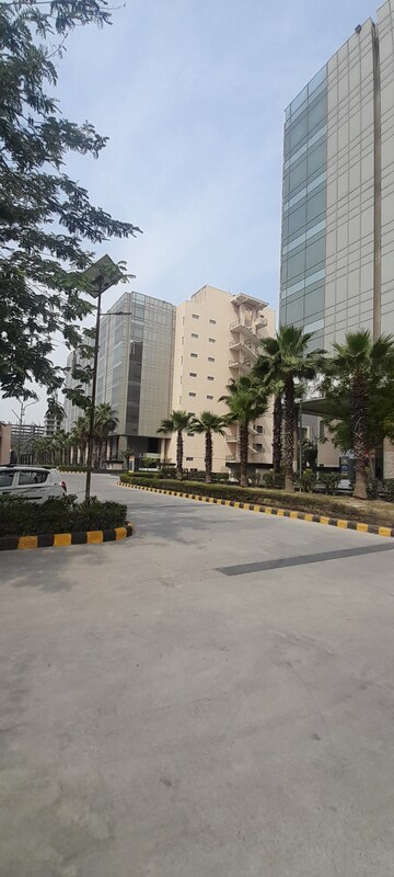  Office Space in IT/SEZ For Sale in Solitairian City Centre, Knowledge Park 3 Greater Noida