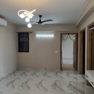 Room in 2 BHK Apartment at M3M Skywalk, Sector 74 – for Rent
