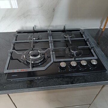 Furnished Amenities in 3 BHK Apartment at M3M Skywalk, Sector 74 – for Rent