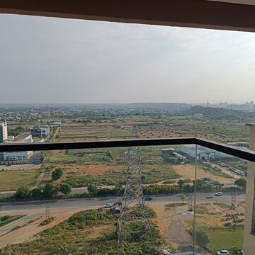 Swimming Pool in 3 BHK Apartment at M3M Skywalk, Sector 74 – for Rent