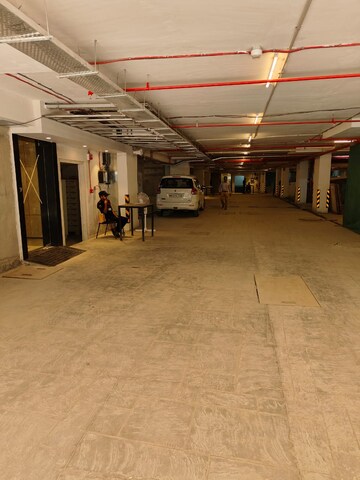 Parking in 1 BHK Apartment at Dosti Oro 67, Kandivali West – for Rent