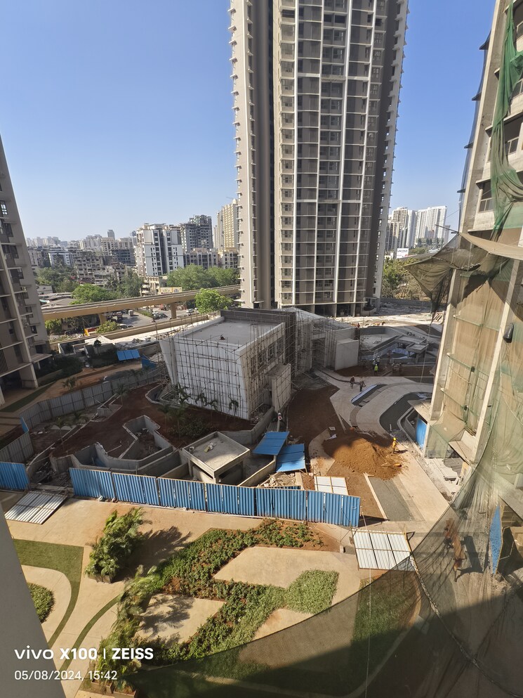 Exterior View, kalpataru-paramount-b 2 Bedroom 527 Sq.Ft. Apartment In Kapur Bawdi Thane 6982297