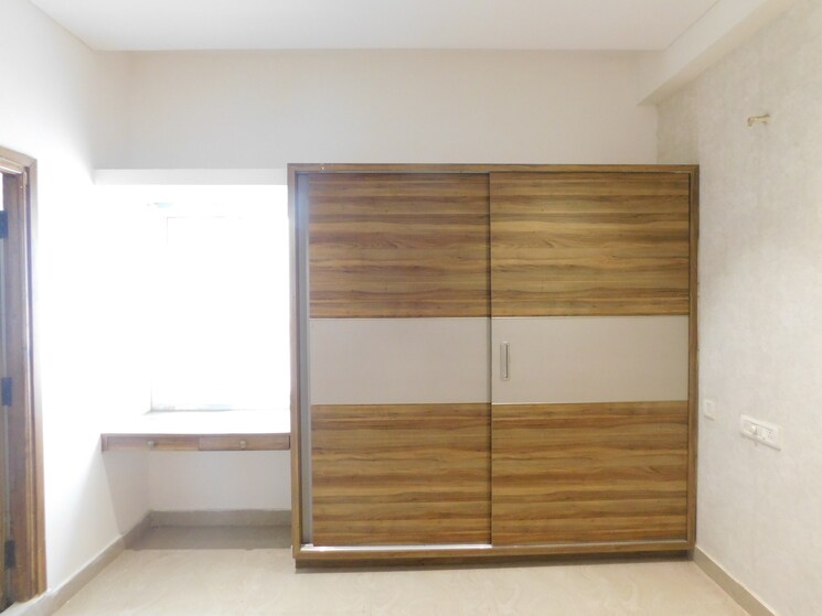 Room, banjara hills 3 Bedroom 2400 Sq.Ft. Apartment In Banjara Hills Hyderabad 6984111