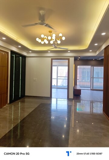 Room in 3 BHK Builder Floor at Sector 7 Dwarka – for Sale