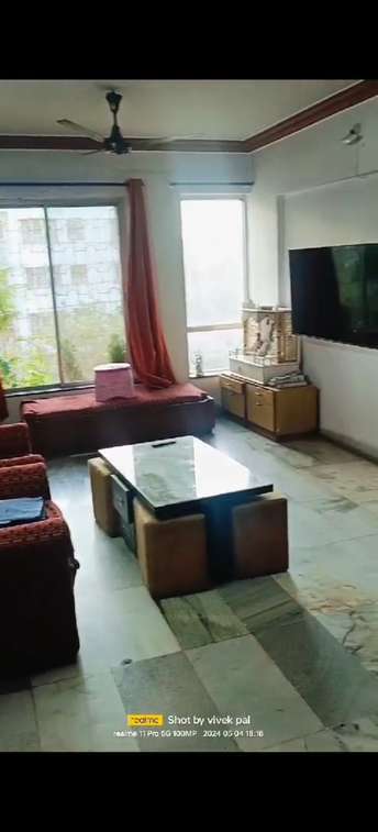 2 BHK Apartment For Rent in Maruti Towers Kandivali East Mumbai 6984565