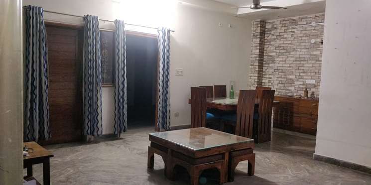 4 Bedroom 190 Sq.Yd. Builder Floor in Rajendra Nagar Ghaziabad