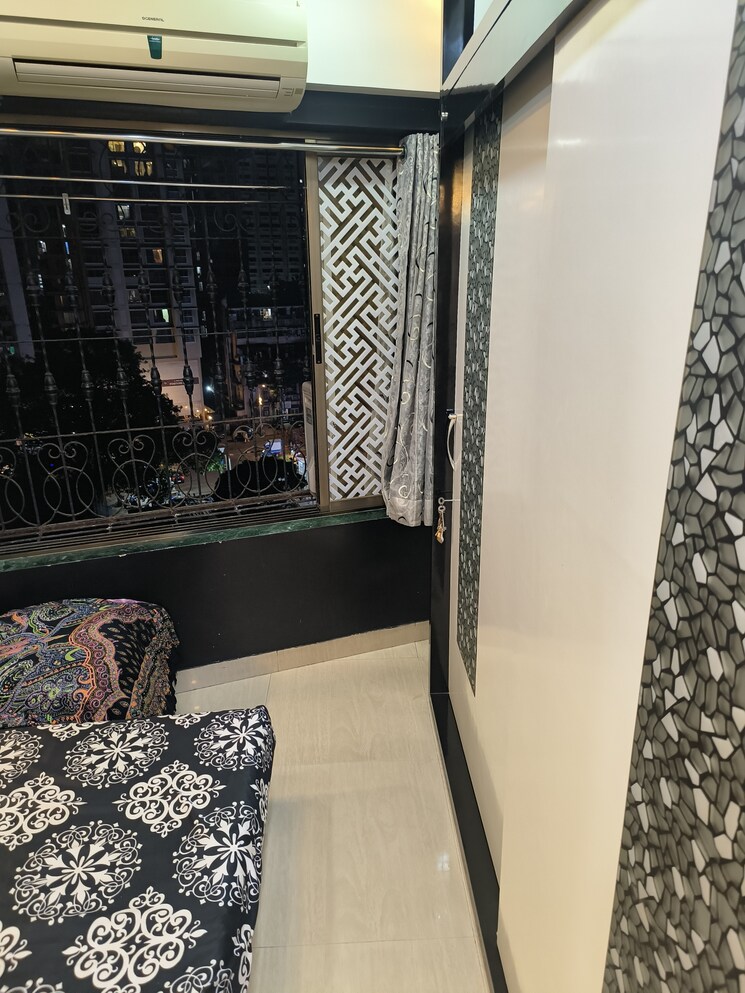 Bedroom, yasmin-tower 1 Bedroom 350 Sq.Ft. Apartment In Agripada Mumbai 6984693