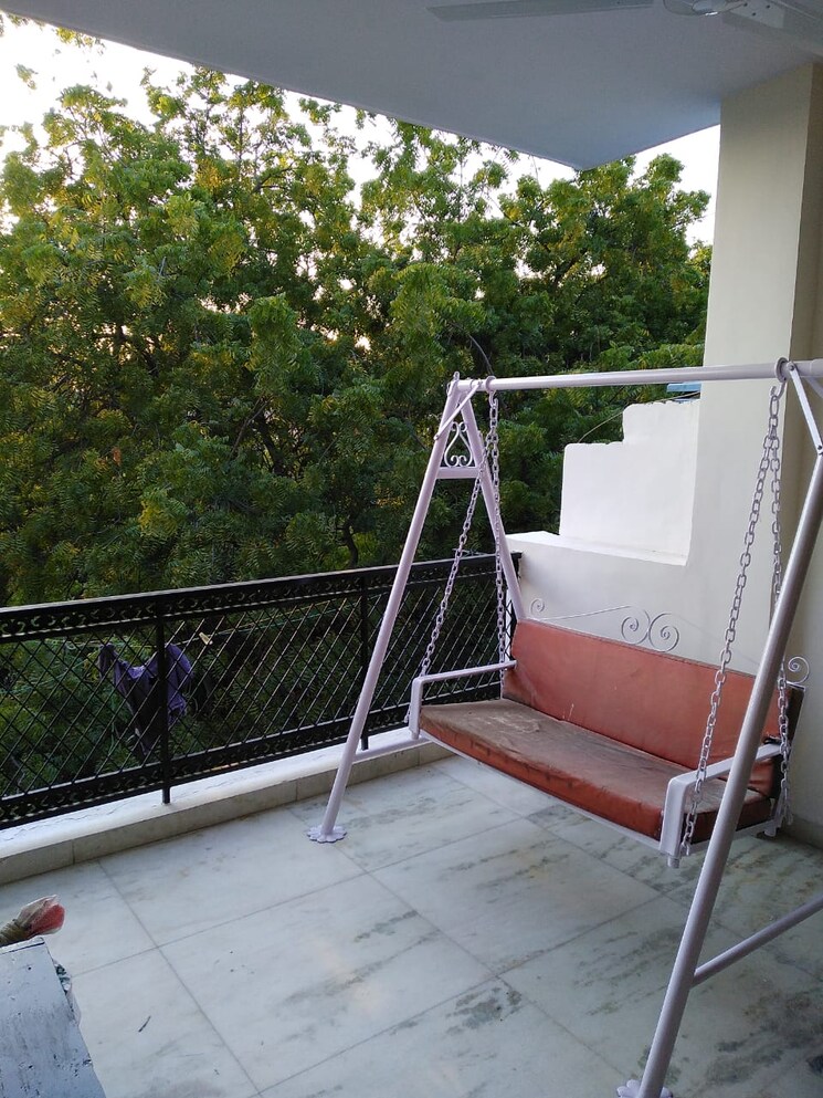 Balcony, lajpat nagar 2 Bedroom 1101 Sq.Ft. Builder Floor In Lajpat Nagar Delhi 6985575