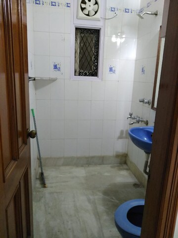 Bathroom in 2 BHK Builder Floor at Lajpat Nagar – for Rent