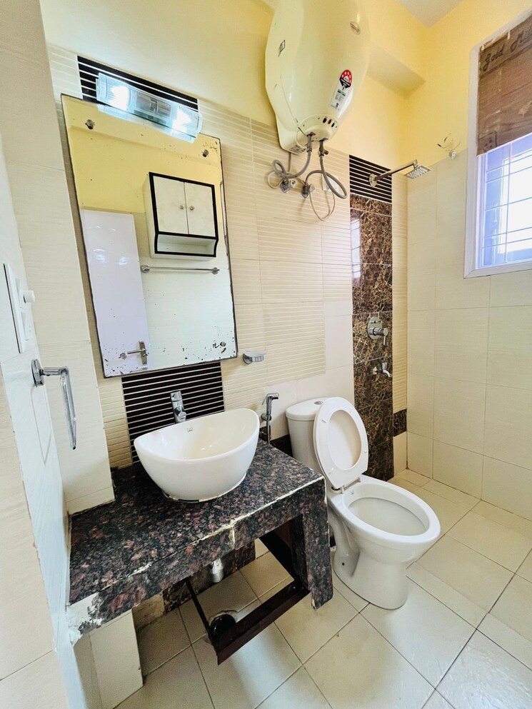 Master Bedroom, sector 55 2 Bedroom 182 Sq.Yd. Builder Floor In Sector 55 Gurgaon 6985914