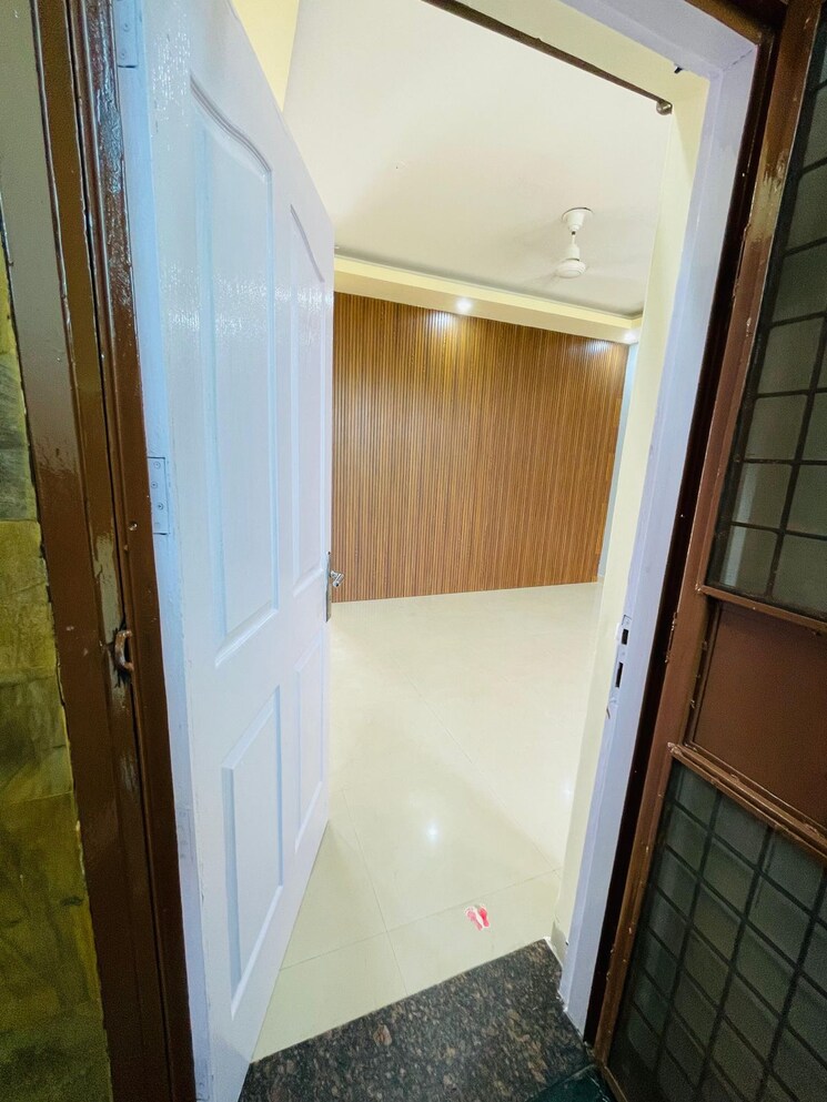 Bathroom, sector 55 2 Bedroom 182 Sq.Yd. Builder Floor In Sector 55 Gurgaon 6985914