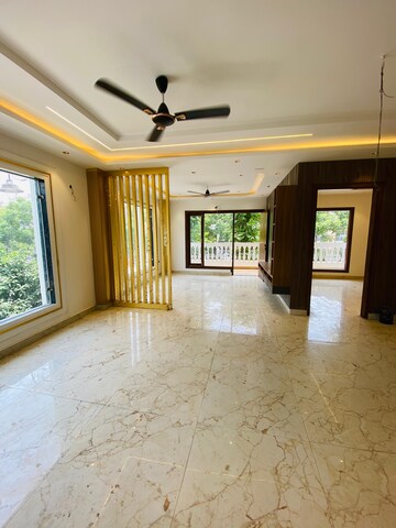 3 BHK Builder Floor For Sale in BPTP Parkland Pride, Sector 77