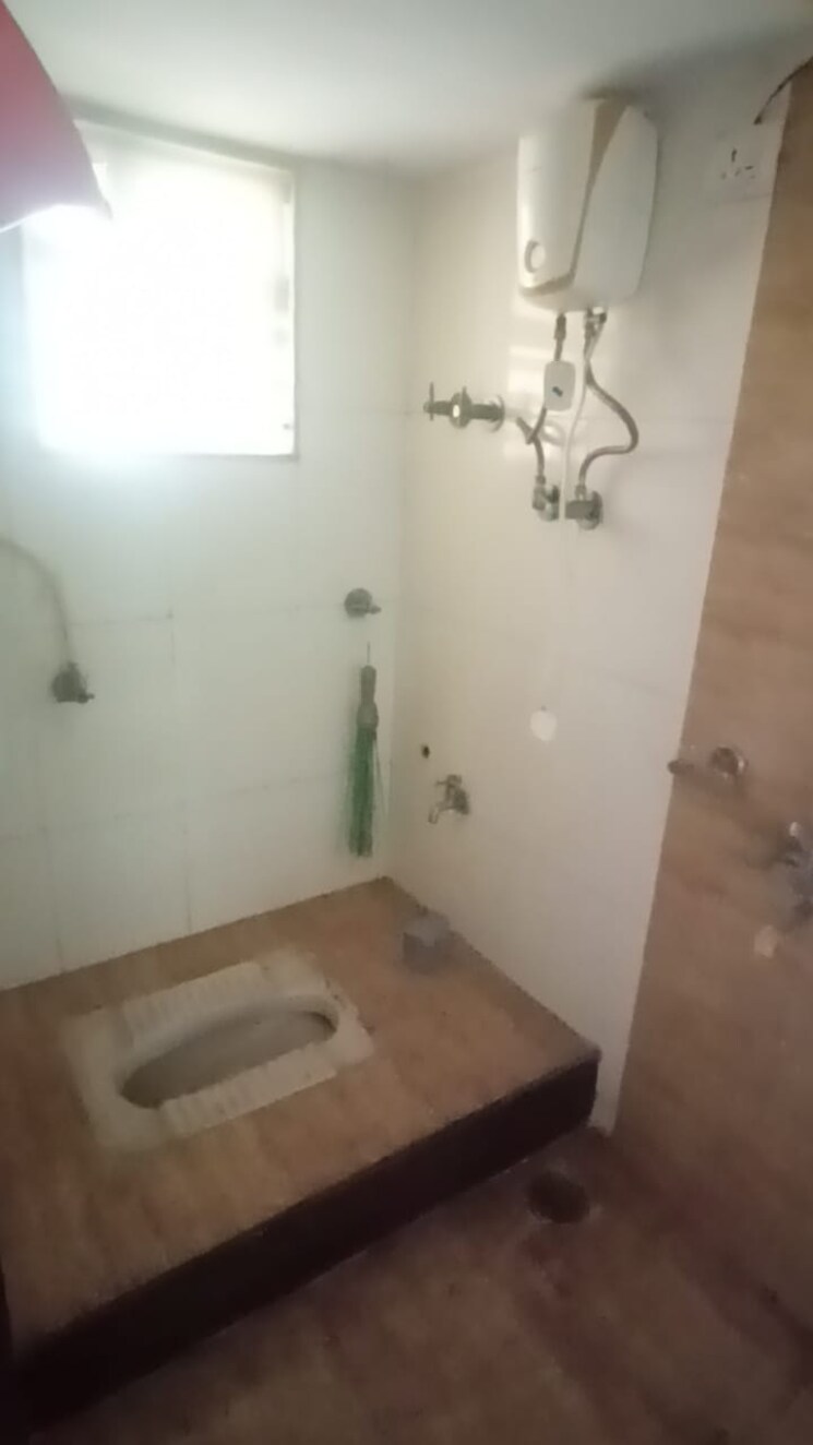 Bathroom, pallavi-chhaya-chs 1 Bedroom 450 Sq.Ft. Apartment In Chembur Mumbai 6987131