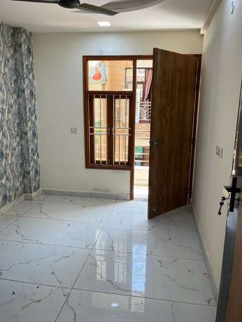 2 BHK Apartment For Rent in Mohan Garden Delhi  6990059