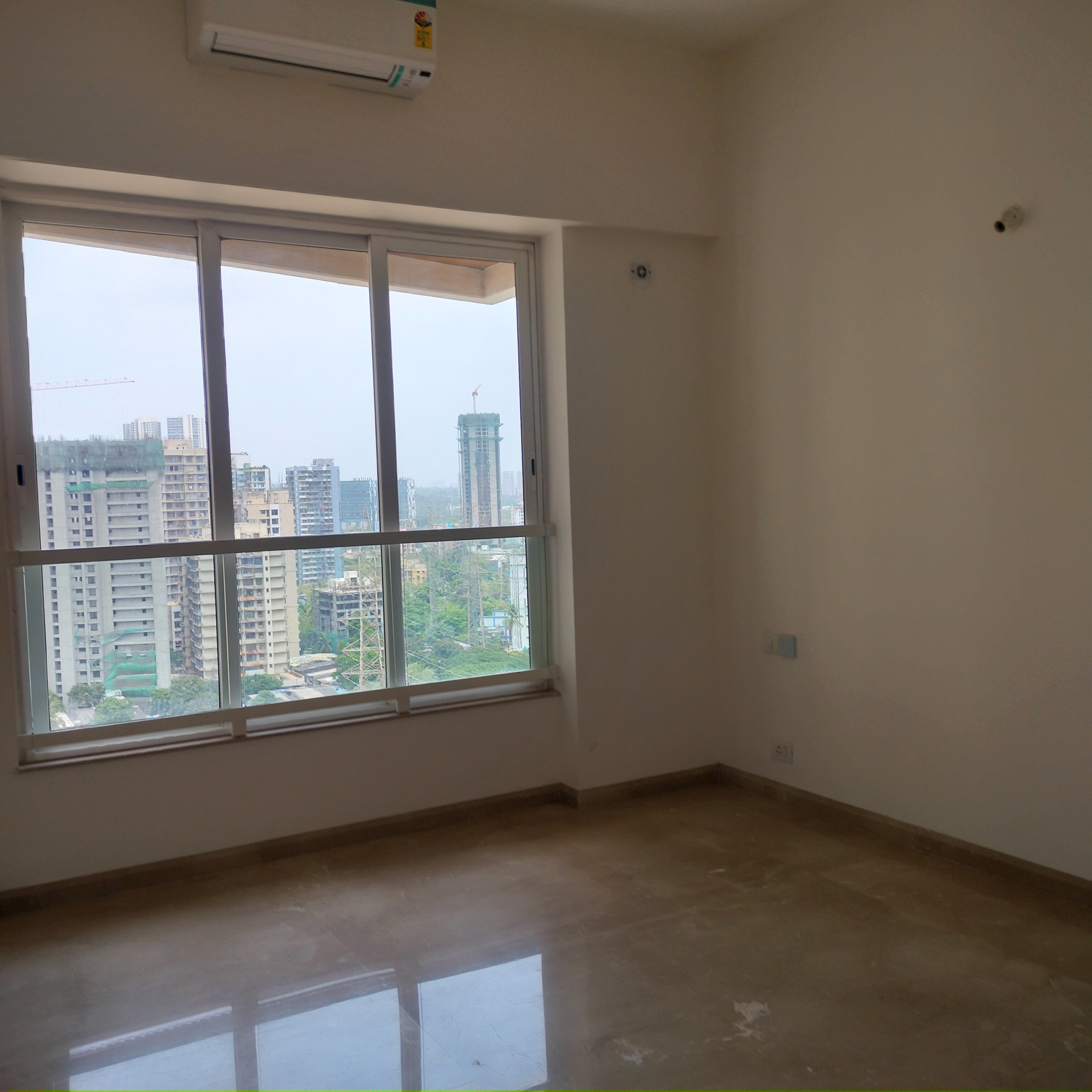 2 BHK Apartment For Rent in Kalpataru Radiance