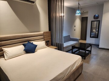 3 BHK Apartment For Sale in 3C Lotus Boulevard, Sector 100