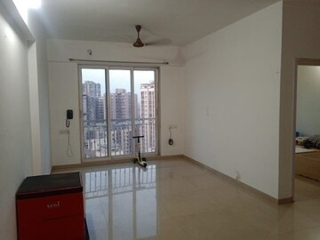 1 BHK Apartment For Sale in Raunak Unnathi Woods, Ghodbunder Road