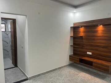 Room in 4 BHK Villa at Sahastradhara Road – for Sale