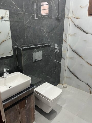 Bathroom in 4 BHK Villa at Sahastradhara Road – for Sale