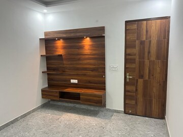 Room in 4 BHK Villa at Sahastradhara Road – for Sale