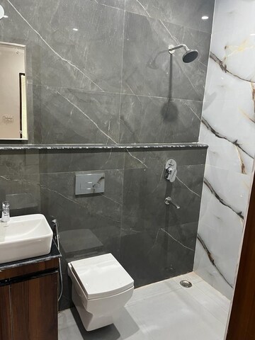 Team Area in 4 BHK Villa at Sahastradhara Road – for Sale
