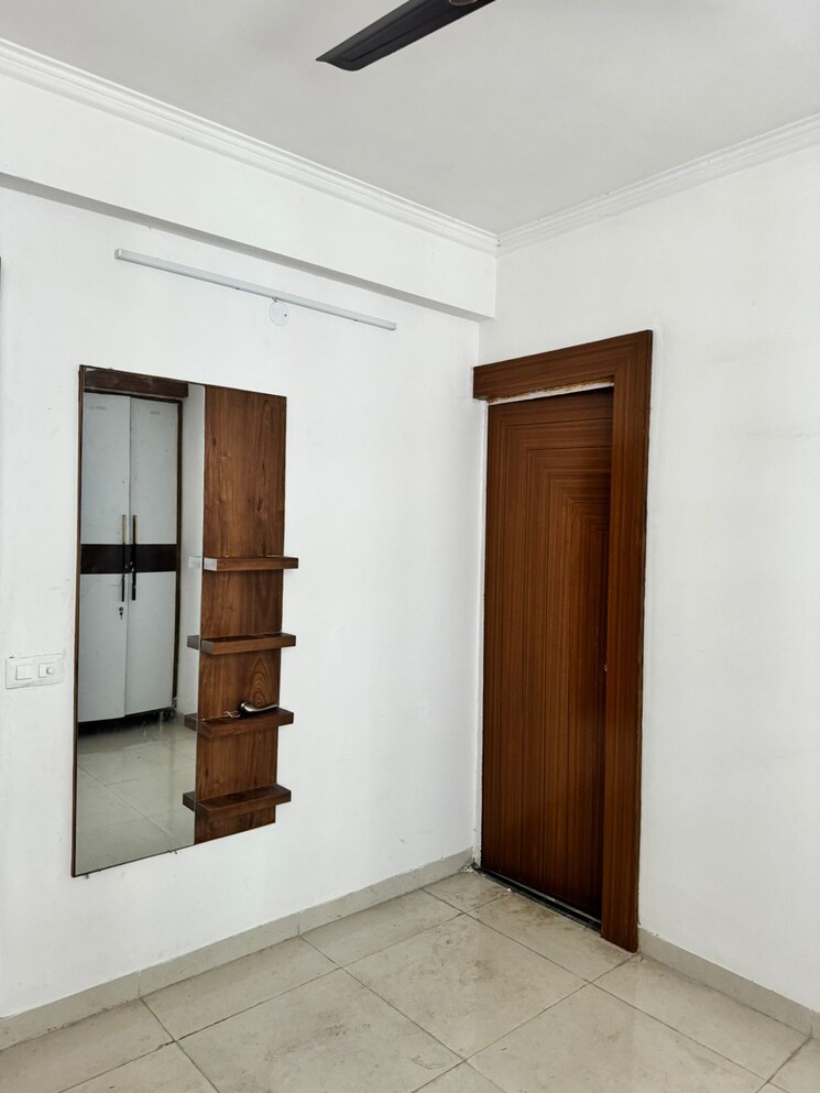 Room, signature-solera-apartment 3 Bedroom 800 Sq.Ft. Apartment In Sector 107 Gurgaon 6999430