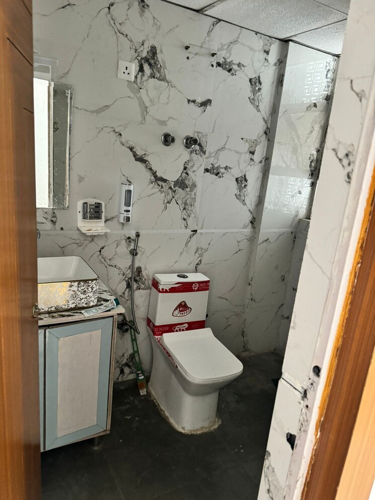 Bathroom, signature-solera-apartment 3 Bedroom 800 Sq.Ft. Apartment In Sector 107 Gurgaon 6999430