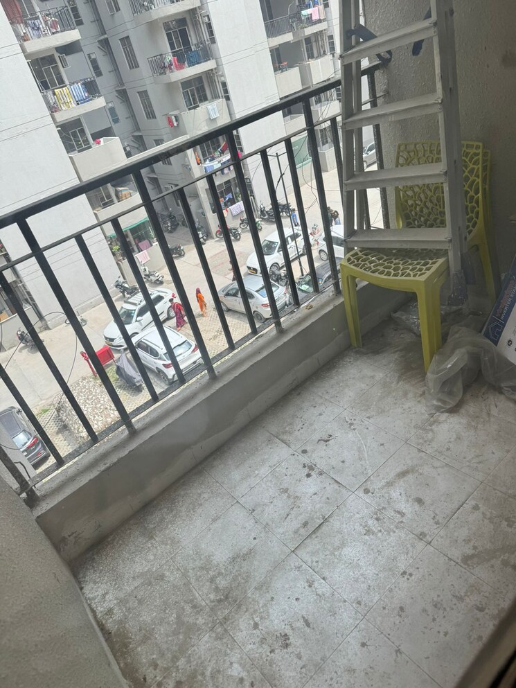 Balcony, signature-solera-apartment 3 Bedroom 800 Sq.Ft. Apartment In Sector 107 Gurgaon 6999430