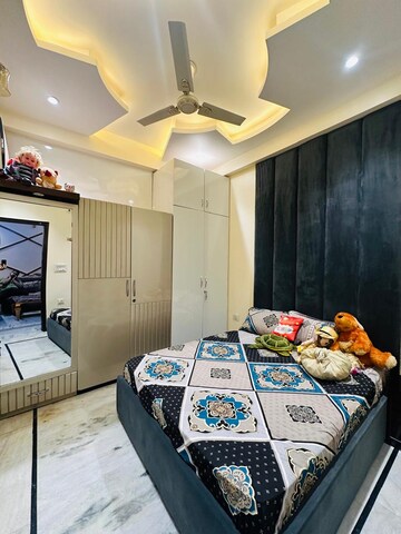 3 BHK Builder Floor For Sale in Vasundhara Sector 10