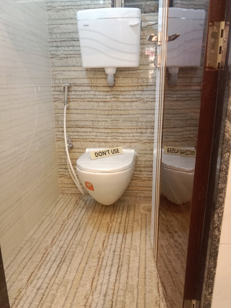 Bathroom, shree-ram-realty-heights 1 Bedroom 410 Sq.Ft. Apartment In Naigaon East Palghar 7001170