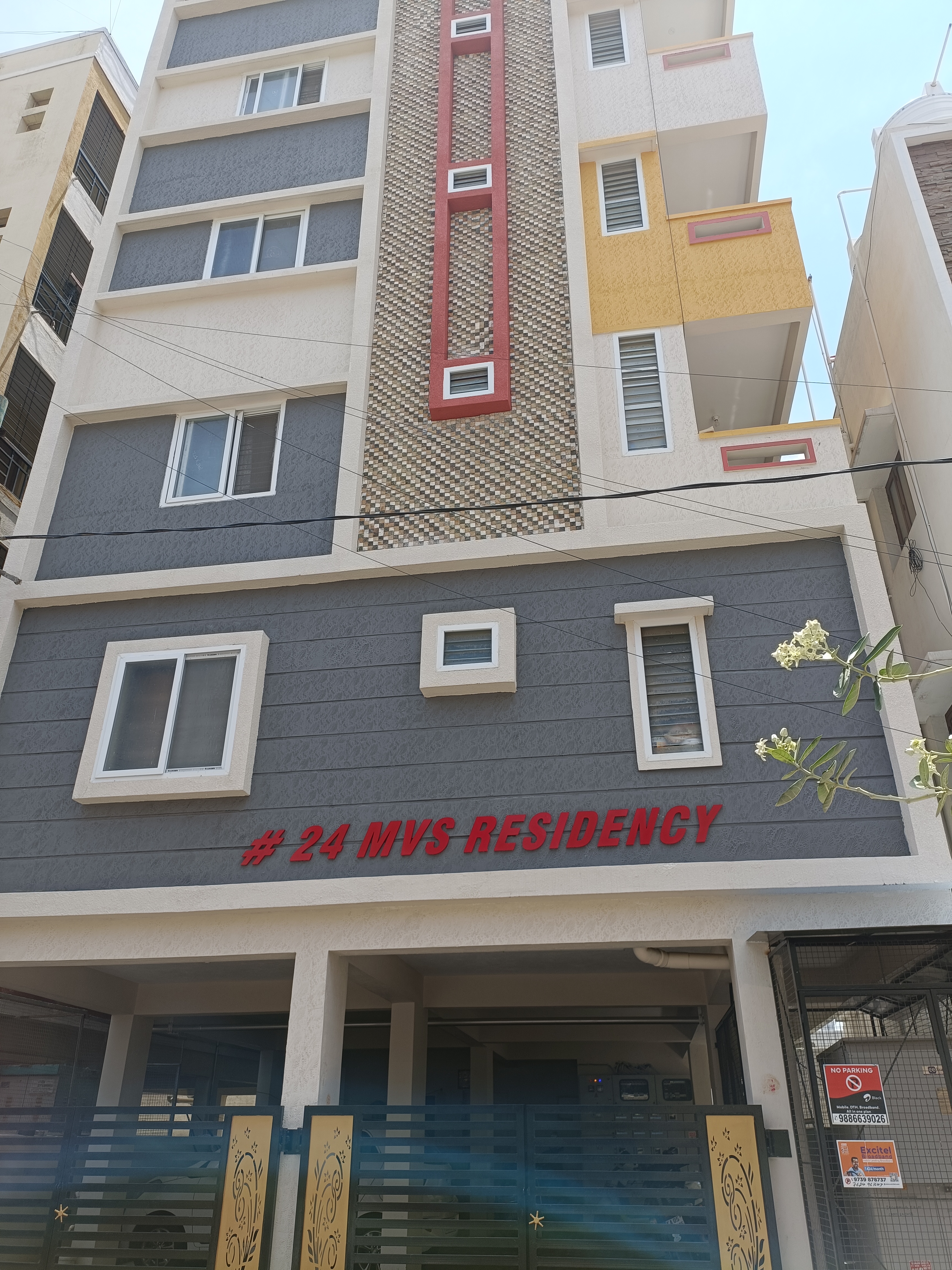 Resale 6+ Bedroom 10000 Sq.Ft. Independent House in Narayanapura