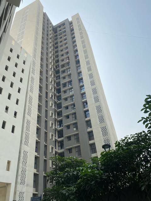 2 BHK Apartment For Resale in Lodha Casa Maxima Mira Road East Mumbai  7001655