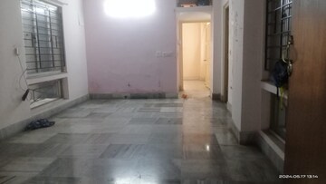 Room in 2 BHK Apartment at Ruchira Residency, Em Bypass – for Rent