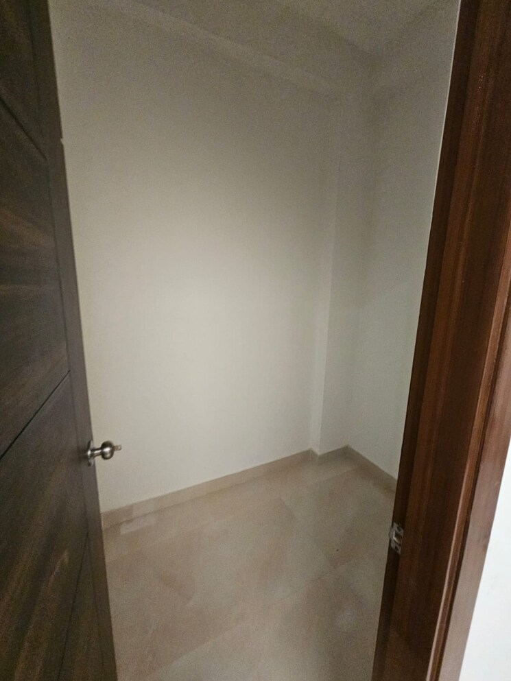 Room, sahastradhara road 3 Bedroom 2250 Sq.Ft. Villa In Sahastradhara Road Dehradun 7006655