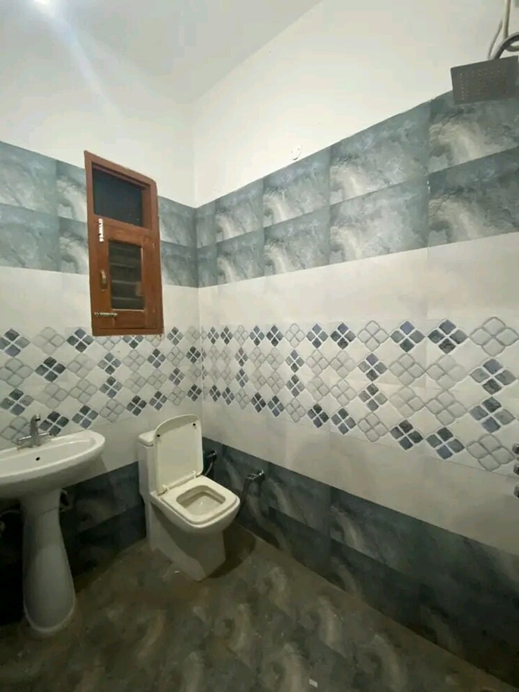 Bathroom, sector 125 4 Bedroom 150 Sq.Yd. Independent House In Sector 125 Mohali 7007991
