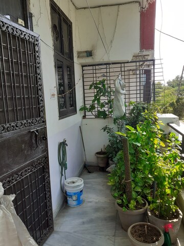 Balcony in 3 BHK Builder Floor at Sector 32 – for Sale