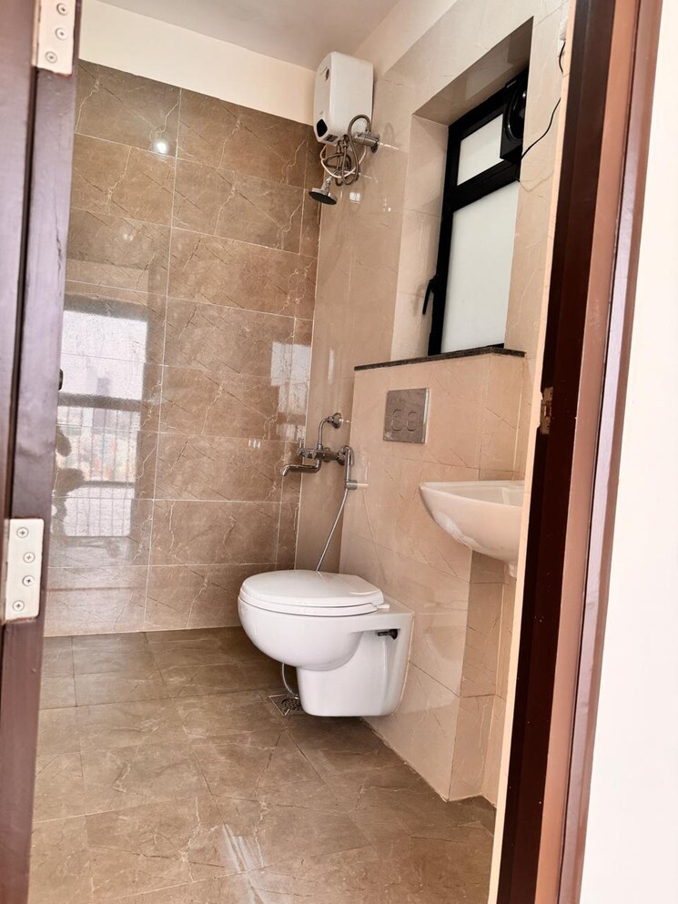 Bathroom, duville-riverdale-suites 1 Bedroom 367 Sq.Ft. Apartment In Kharadi Pune 7008375