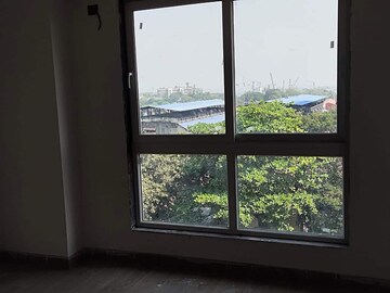 Room in 2 BHK Apartment at Beauty Greenstone Heritage, Kalbadevi – for Sale