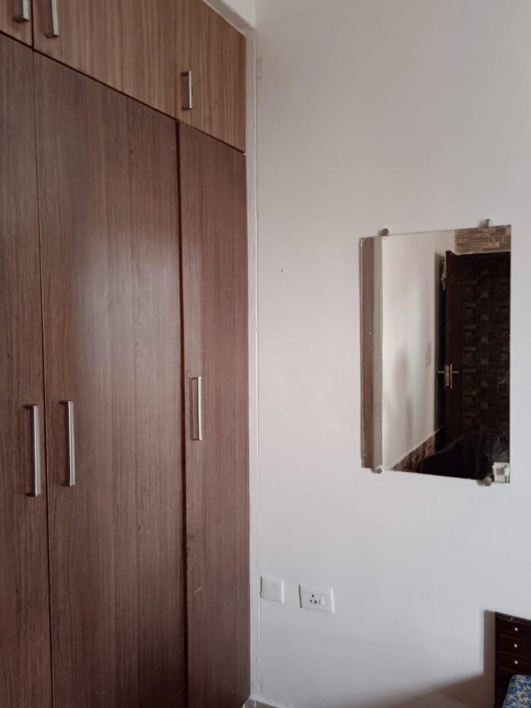 Room, singla-south-city 1 Bedroom 700 Sq.Ft. Apartment In Lohgarh Zirakpur 7009677
