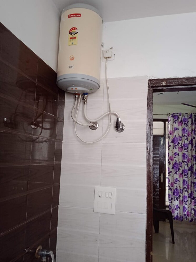 Bathroom, singla-south-city 1 Bedroom 700 Sq.Ft. Apartment In Lohgarh Zirakpur 7009677
