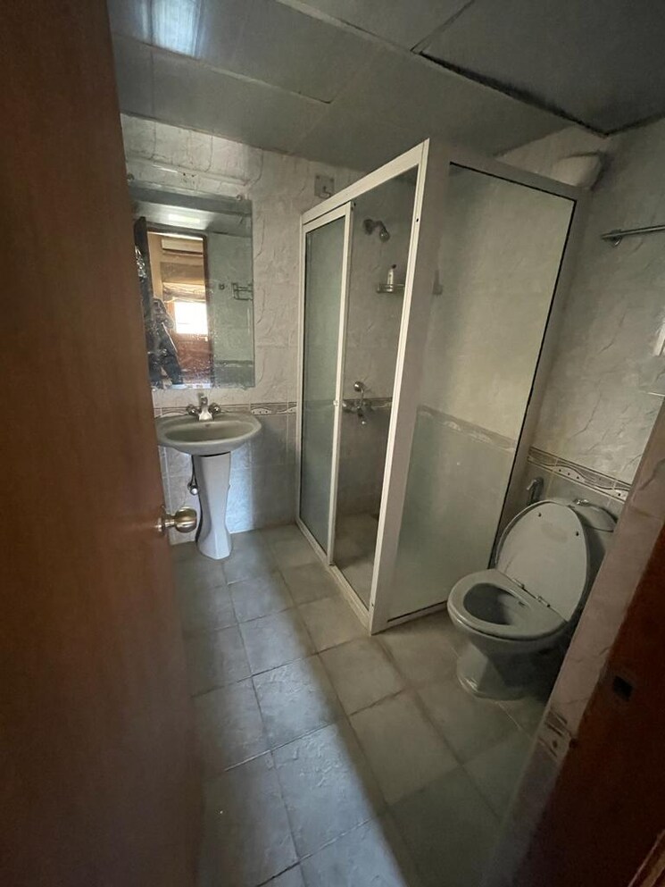 Bathroom, malad west 2 Bedroom 778 Sq.Ft. Apartment In Malad West Mumbai 7009919