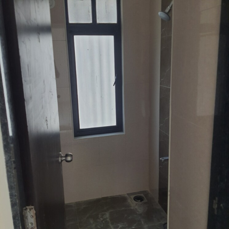 Bathroom, mantra-montana-phase-1 1 Bedroom 427 Sq.Ft. Apartment In Dhanori Pune 7010185