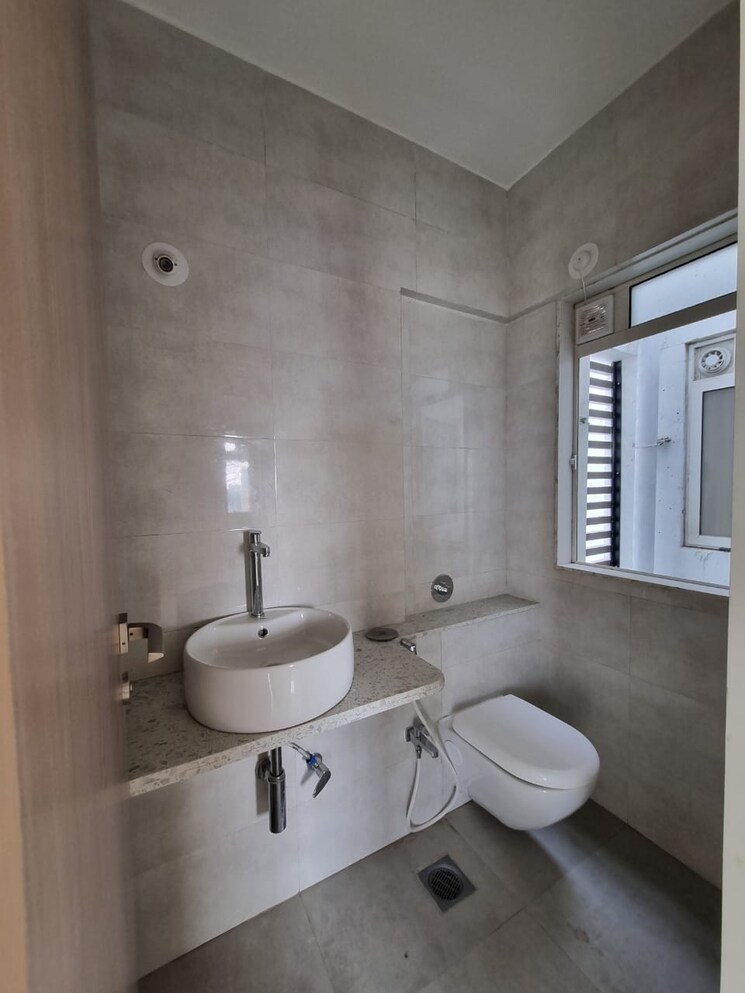 Bathroom, sugee-atharva 2 Bedroom 470 Sq.Ft. Apartment In Prabhadevi Mumbai 7012611